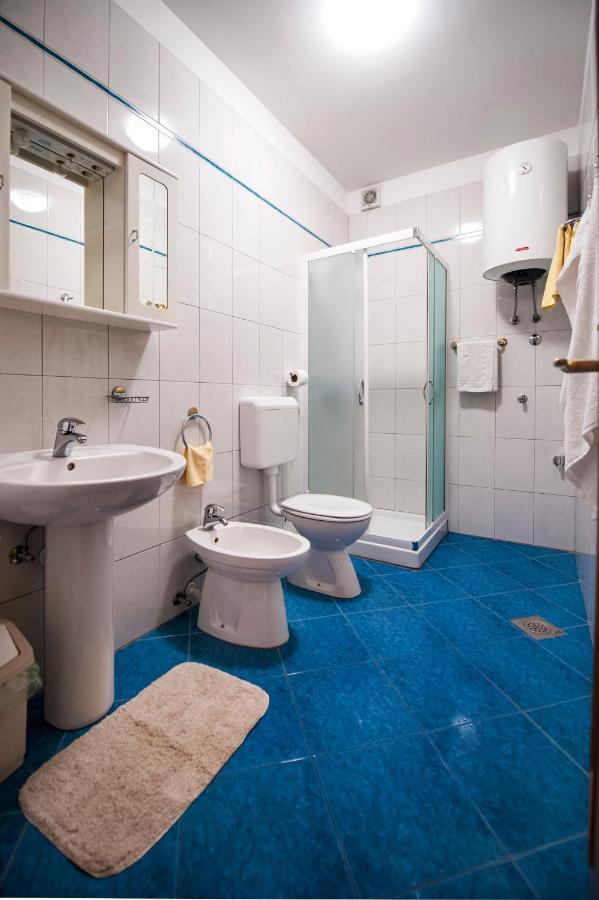Apartments Bella B Ровинь Экстерьер фото
