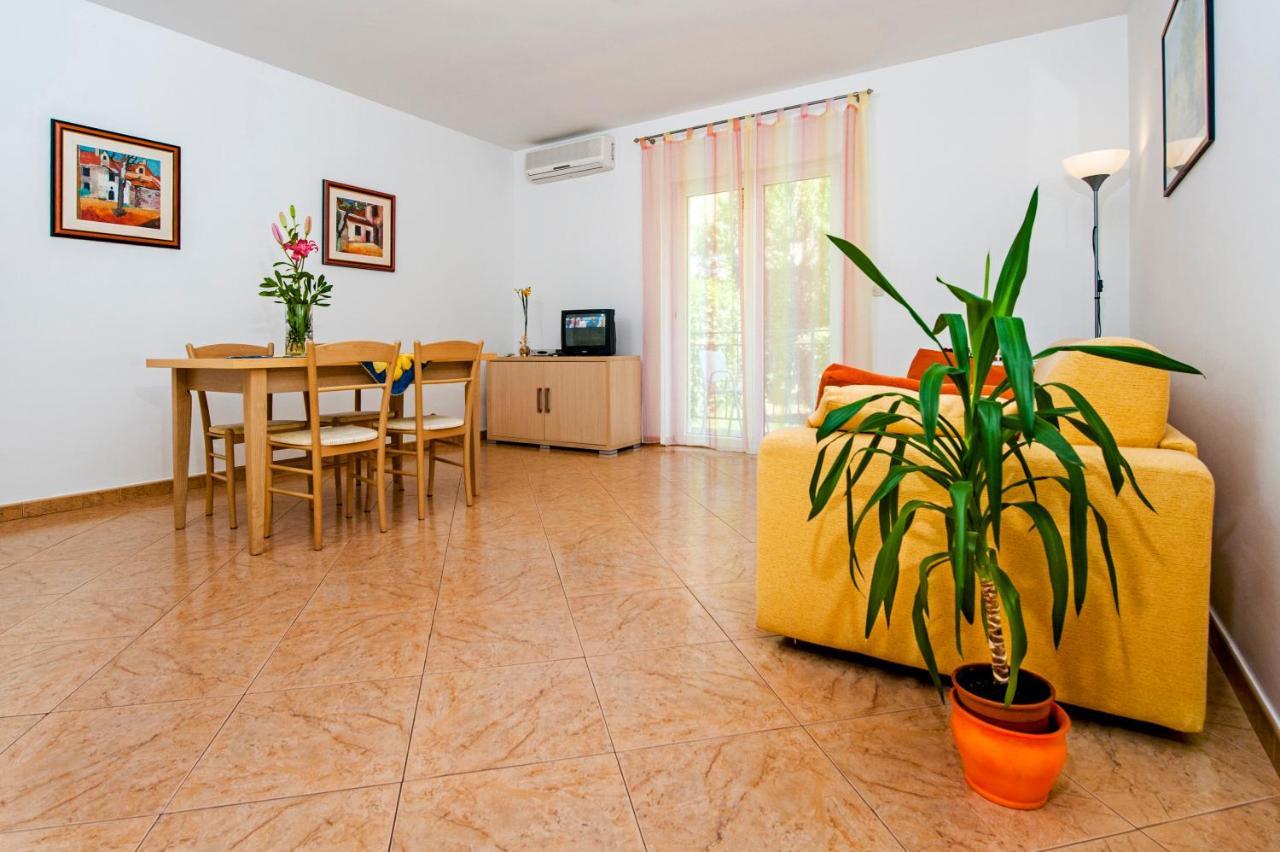 Apartments Bella B Ровинь Экстерьер фото