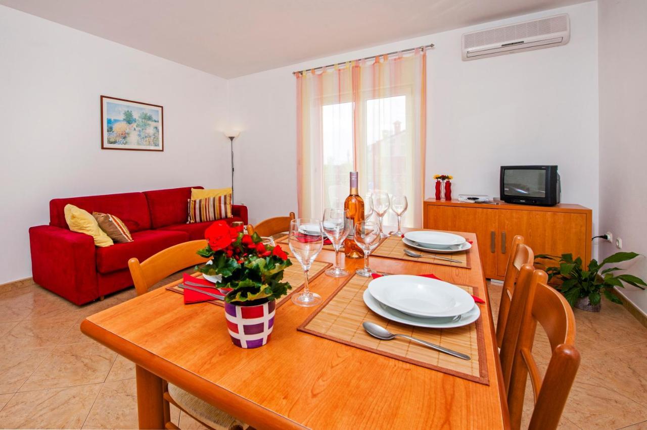 Apartments Bella B Ровинь Экстерьер фото