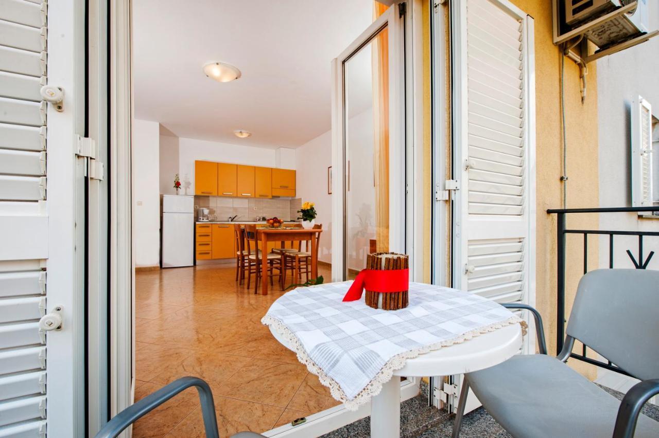 Apartments Bella B Ровинь Экстерьер фото