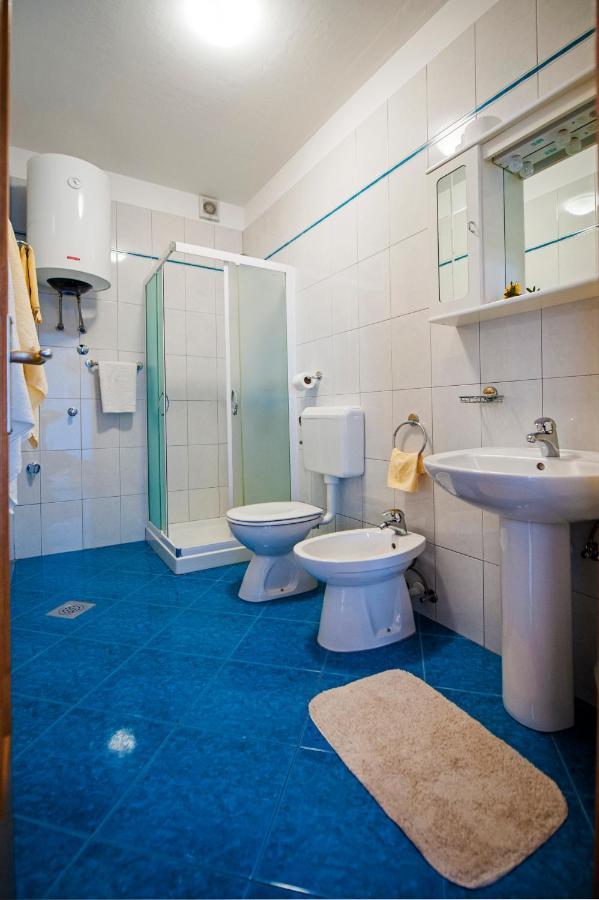 Apartments Bella B Ровинь Экстерьер фото